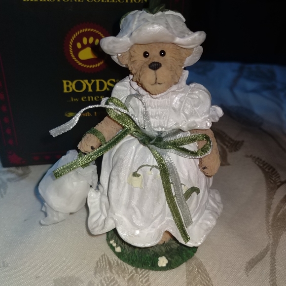 NEW! Boyds Bear Figure (May)